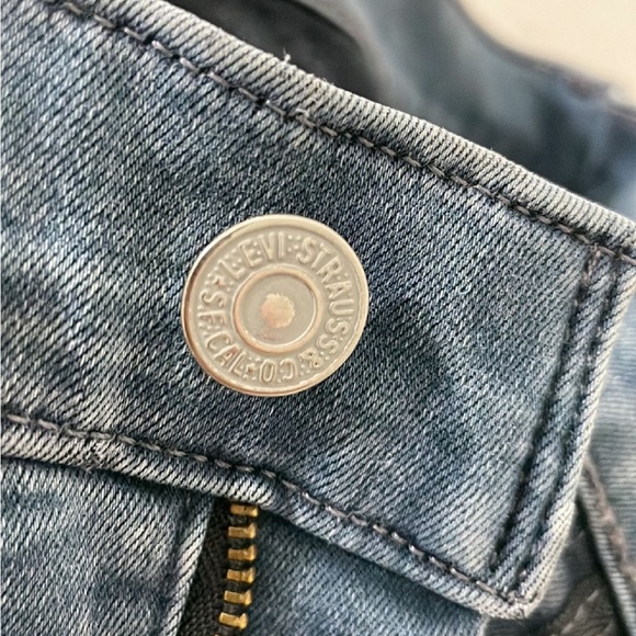 Denim - Picture 5 of 10